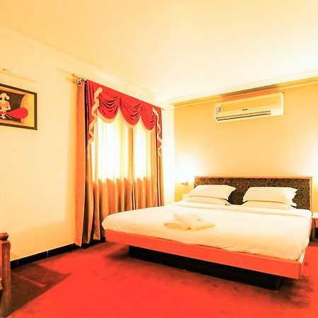 Hotel Sangam Karād Exterior foto